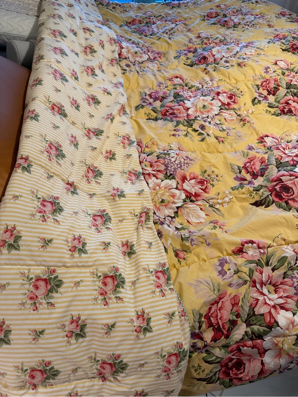 Ralph Lauren Sophie Brooke Yellow Floral Cabbage Rose Reversible Comforter - Picture 5 of 16